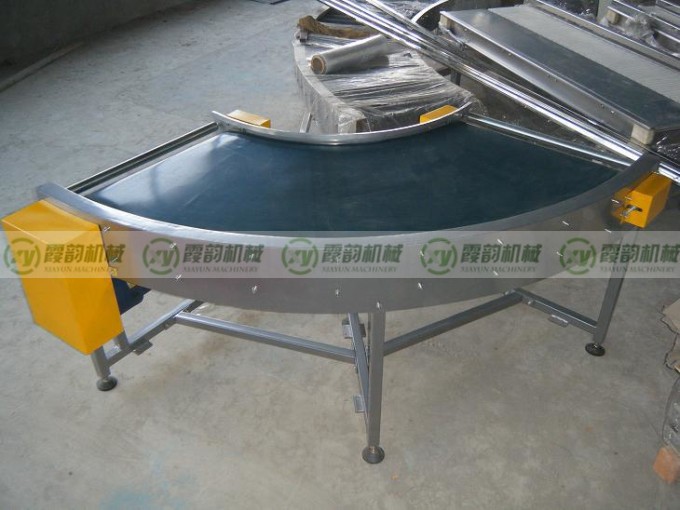 轉(zhuǎn)彎皮帶輸送機09